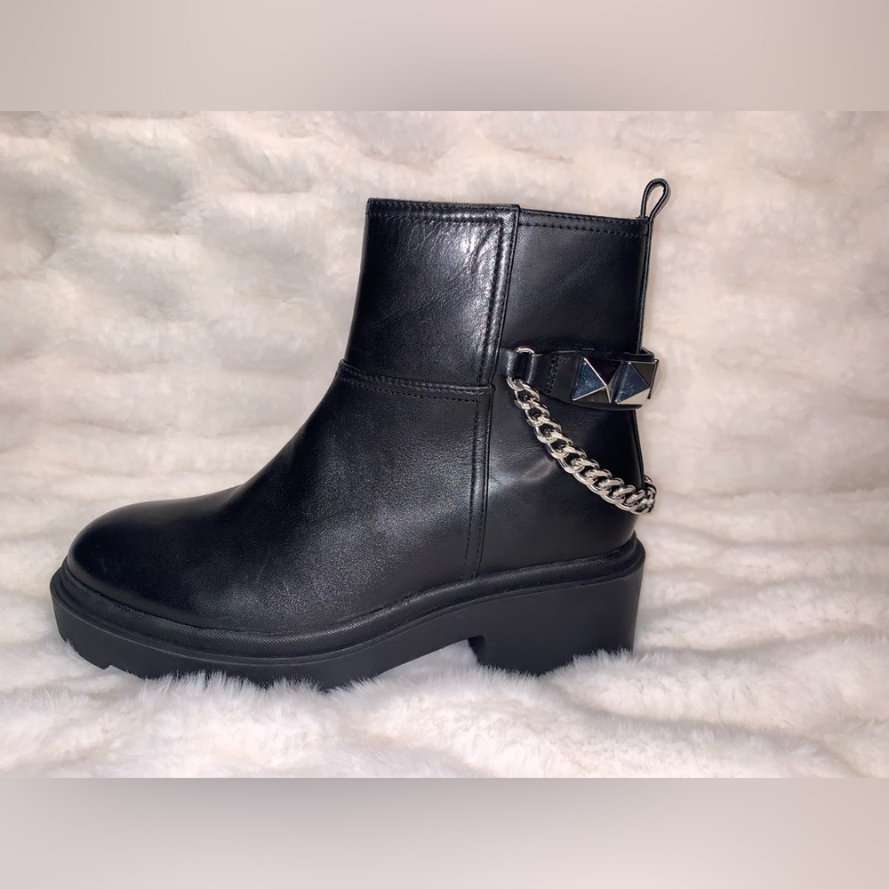 Marc Fisher Waty Bootie Size: 6 1/2 - Picture 4 of 8